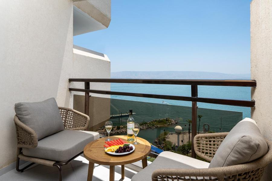Leonardo Plaza Hotel Tiberias Buitenkant foto